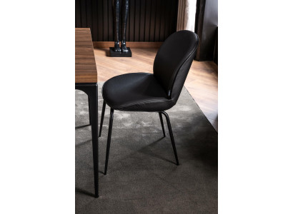 Schwarzer Stuhl in moderner Lehnstuhl Schwarz Loft Sitz Möbel Lehnstühle