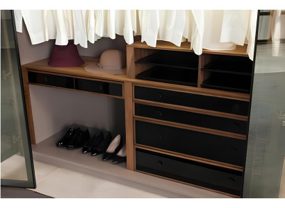 Brauner Kleiderschrank für Schlafzimmer mit Stauraum Glastüren