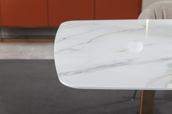 Tisch in Weiß für Esszimmer Luxuriös Moderner Stil Komfortabel Tische