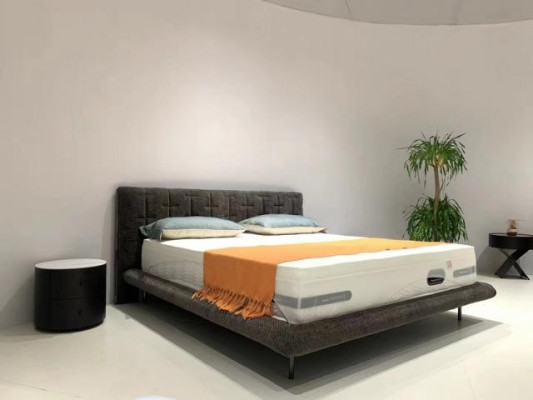 Modernes Polsterbett Grau Komfort Schlafen Stilvolles Design Luxusbett Bett