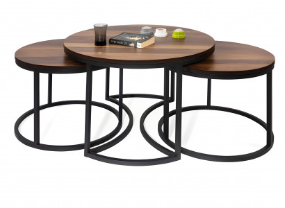 Beistelltische in einer dunklen Farbe in einem zeitgenössischen Stil