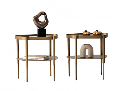 Beistelltisch-Duo aus Edelstahl – modern und mit eleganter Oberfläche.