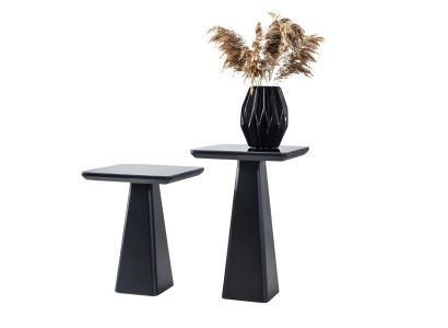 Anspruchsvolle Beistelltische mit klaren geometrischen Linien