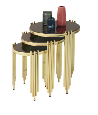 Luxuriöse Beistelltische mit Betonung auf Textur und Form