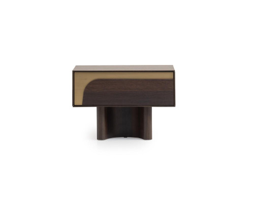 Moderner Nachttisch aus Holz in Braun