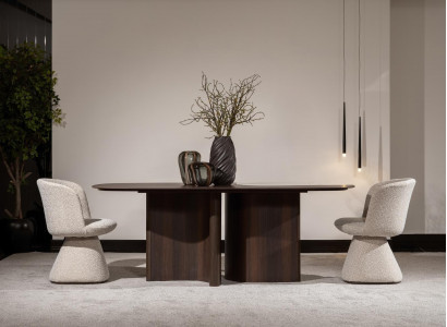 Elegantes Esszimmer Set aus Holz in Braun mit stilvollem Design