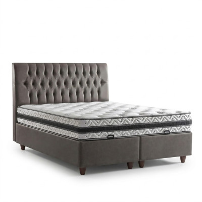 Die weiche Kontur des Bett mit Matratze schafft eine sanfte Atmosphäre.