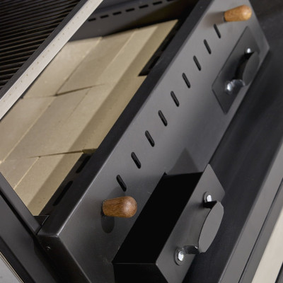 Elegante Außenküche aus Edelstahl in Schwarz für Garten und Terrasse