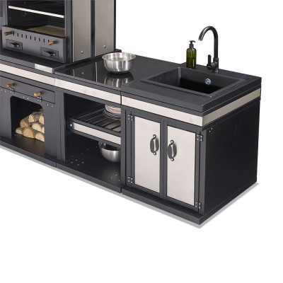 Elegante Außenküche aus Edelstahl in Schwarz für Garten und Terrasse