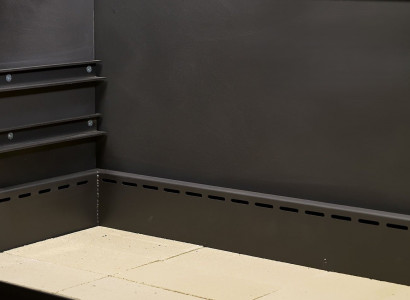 Moderne Außenküche aus Edelstahl in Schwarz