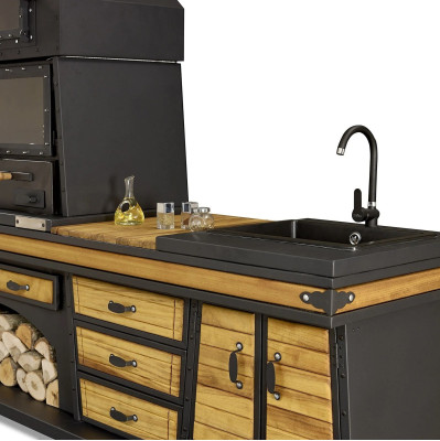 Schwarze Außenküche aus Holz und Edelstahl modern und wetterfest