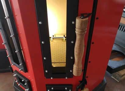 Roter Gartenofen aus Edelstahl für Terrasse und Garten