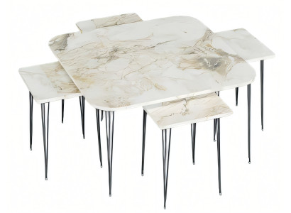 Moderner Holz-Couchtisch mit buntem Design und Beistelltischen