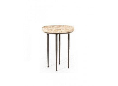  Eleganter Beistelltisch aus Holz für stilvolle Akzente für Wohnzimmer
