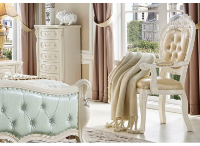 Beiger Polsterstuhl Armlehnen Sessel Chesterfield Stuhl Luxus Wohnzimmer Esszimmer Sitzmöbel