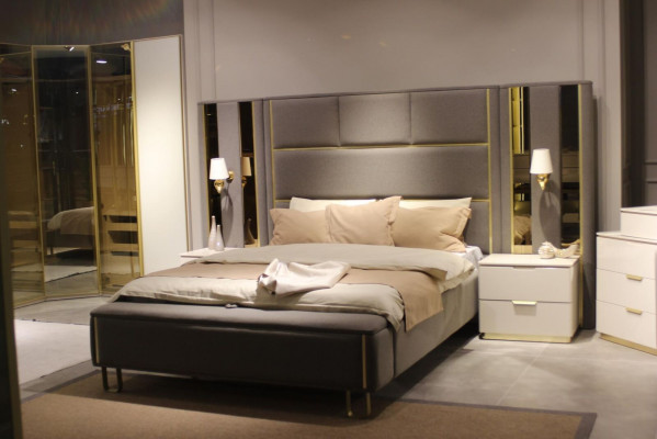 Luxus Schlafzimmer Set Bett + 2x Nachttische Kommode Kleiderschrank Holz Neu