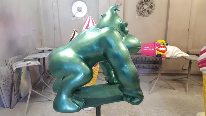 Designer Figur Statue Moderne Figuren Statuen Dekoration Deko Gorilla Garten Neu