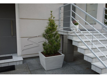 Blumenkübel Pflanz Kübel Dekoration Garten Natur Vasen Blumentöpfe Figur