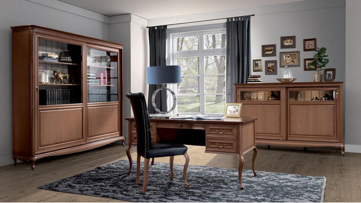 Klassischer Schreibtisch mit Sessel Luxus Büro Einrichtung Holz Möbel