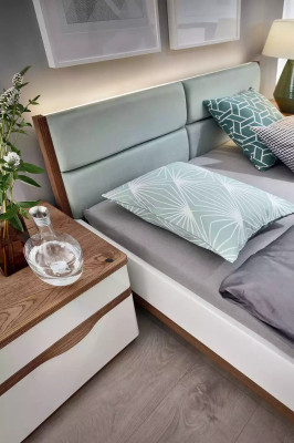 Nachttische Beistell Tisch Nachtkonsolen Holz Design Nachttisch