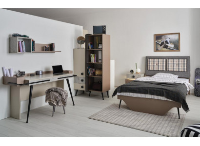 Schlafzimmer mehrfarbig Komplettes Bett Nachttisch Schreibtisch Regal neu