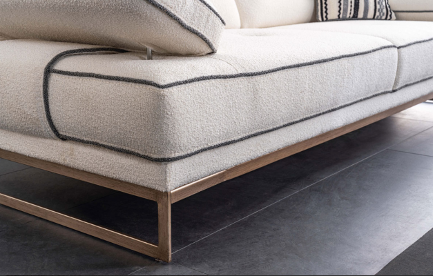 Weißes Sofa Exklusiver 3-Sitzer Wohnzimmer Textil Polster Couch Neu
