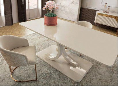 Stilvolle Esszimmer Garnitur Moderner Tisch 4x Weiße Textilstühle 5tlg