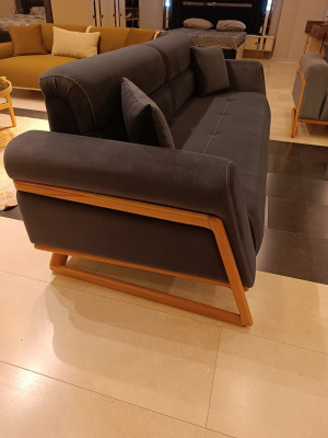 Exklusiver Blauer 3-Sitzer Wohnzimmer Designer Couch Luxus Sitzmöbel