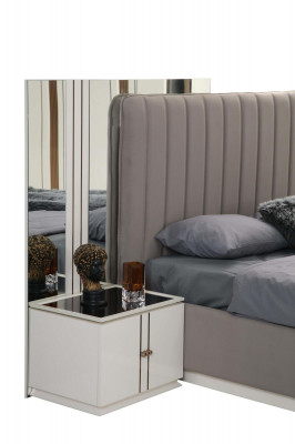 Design Schlafzimmer Set Elegant Luxus Bett und 2x Nachttische Modernes