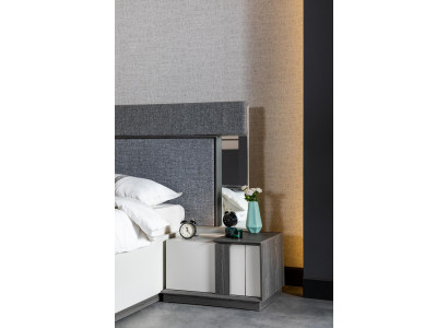 Nachttisch Schlafzimmer Konsolen Luxus Beistelltisch Möbel neu Modern