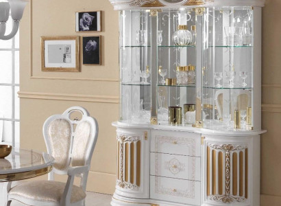 Italienische Luxus Möbel xxl Vitrine Kommodenschrank Glas Designer Schrank Neu