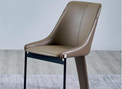 Brauner Kunstlederstuhl Moderner EInsitzer Polsterstühle Holzgestell