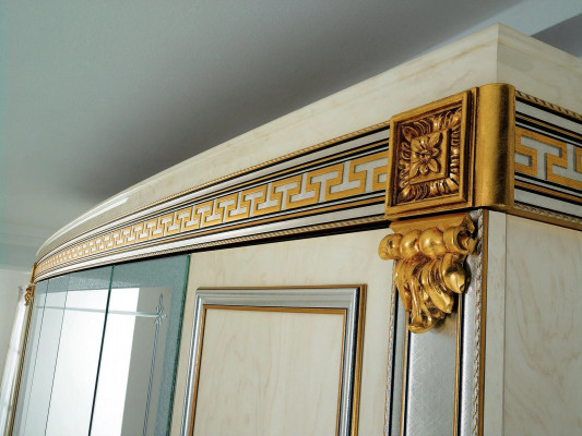 Klassische Schränke Schrank Schrankwand Kleiderschrank 6 Türen Holz Neu Möbel