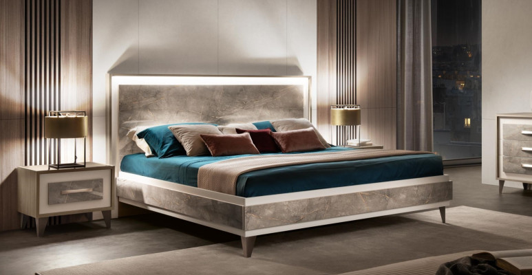Schlafzimmer Sets Bett 2x Nachttisch Kommode Spiegel arredoclassic 5tlg. Set