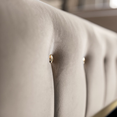 Dreisitzer Couch Polster Design Sofa 3 Sitz Sofas Zimmer Luxus Couchen Möbel Neu