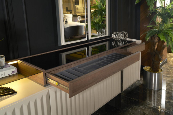 Esszimmer Set Esstisch 4x Stühle Kommode Spiegel Modern Set Weiß Essgruppe