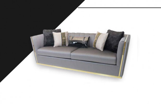 Grauer Dreisitzer Sofa Couch Polster Möbel Einrichtung 250cm xxl Couchen
