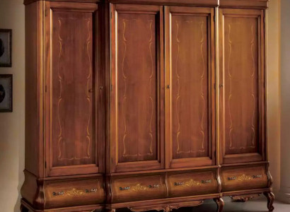Viertüriger Brauner Kleiderschrank Klassische Schlafzimmer Möbel Holz