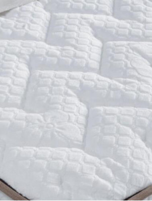Schlafzimmer Set Weiß Boxspring Bett Chesterfield Elegantes 2x Nachttische 3tlg.