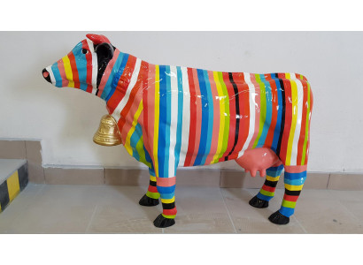 Designer Abstrakte Figur Moderne Statue Rind Kunststoff Deko Garten Skulpturen