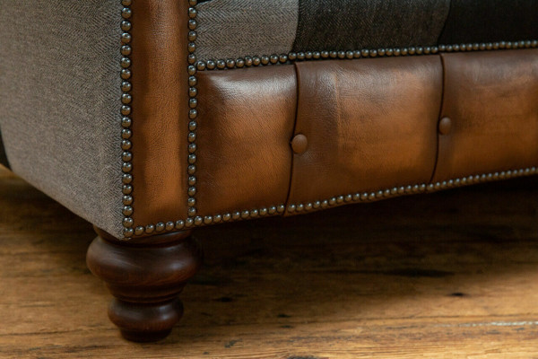 Chesterfield Design Couch 3er Deisitzer Couchen Stoff Sofa Sitz Polster Sofas