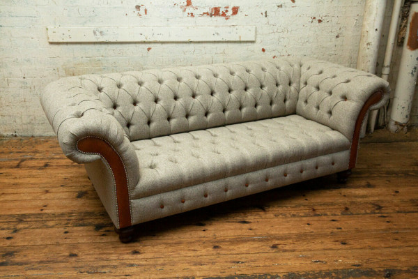 Grauer Chesterfield Dreisitzer Couch Polster Design Sofa Moderner 3er