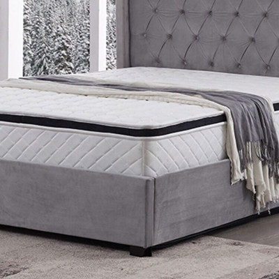 Bett Chesterfield Polsterbett Luxus Schlafzimmer Design Betten Textil Leder Neu