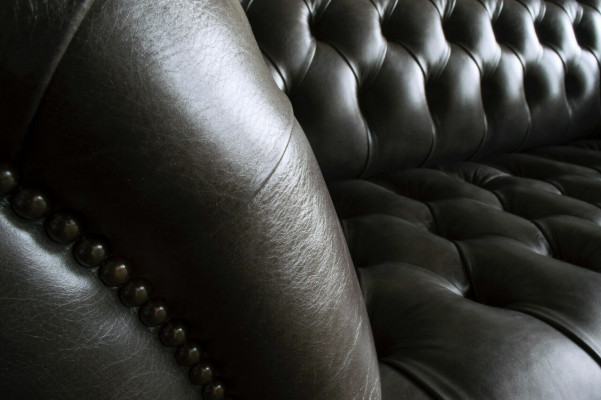 Chesterfield Stoffsofa Ledersofa Sofa Couch Polster Wohnzimmer Maßanfertigung