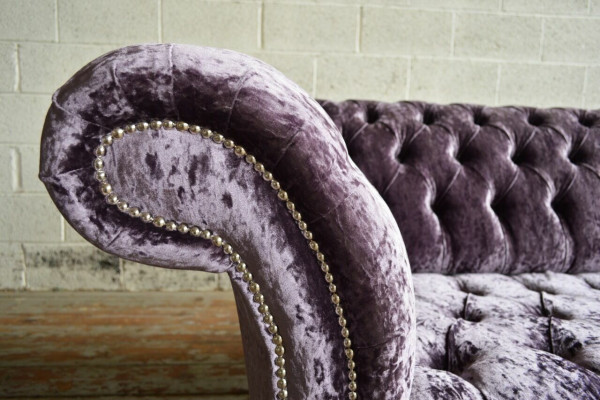Stilvoller Lila Chesterfield Dreisitzer Luxus Wohnzimmer 3-er Couch