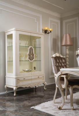 Klassisches Esstisch 4x Stühle Esszimmer Gruppe Tisch Tische Sitzgruppe 5tlg