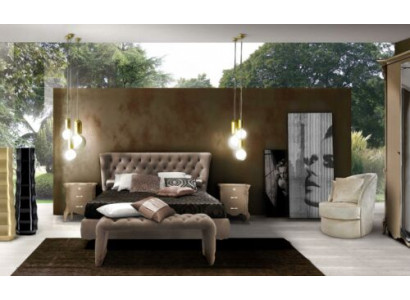 Luxus Schlafzimmer Set 4tlg. Bett + 2x Nachttisch + Hocker Moderne Design Betten Massivholz