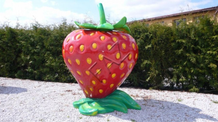 XXL Erdbeere Werbung Aufsteller Figur  Garten Dekoration Deko Deko Laden B368