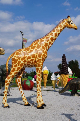 Design Giraffe gross stehend Figur Statue Skulptur Figuren Skulpturen Garten Neu
