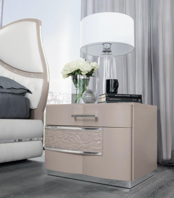 Nachttisch Nachtschrank Kommode Konsole Beistell Luxus Beistelltisch Tisch Beige